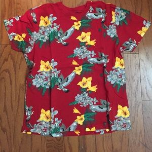 Staple pigeon all over tee sz M